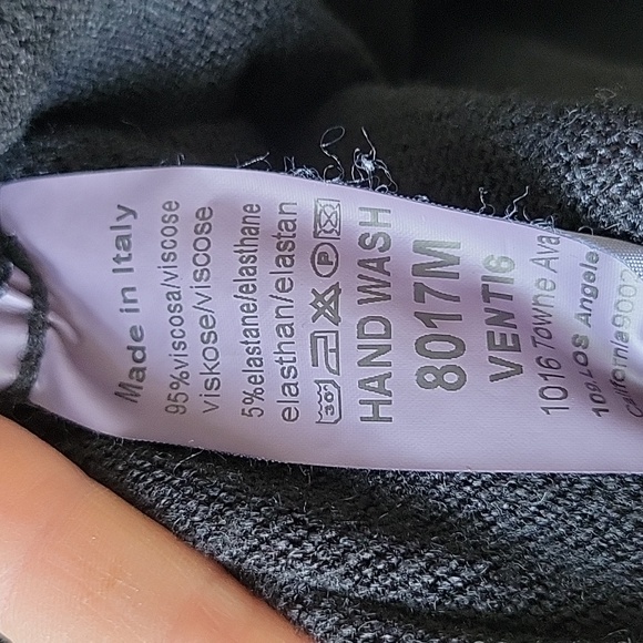 Venti6 ROCK AND ROLL Sweater - Picture 4 of 5